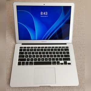 Apple MacBook Air - Classic Silver and Black